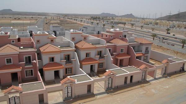 "الإسكان" تبدأ في تسليم أول مشاريعها للمستحقين في مدينة الرياض "الإسكان" تبدأ في تسليم أول مشاريعها للمستحقين في مدينة الرياض