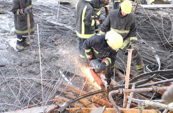مدني مكة: ست إصابات إثر انهيار سقف لقبة بناية تحت الإنشاء مدني مكة: ست إصابات إثر انهيار سقف لقبة بناية تحت الإنشاء