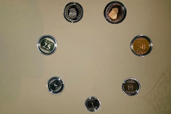 بالصور.. تصاميم وفئات العملات الجديدة