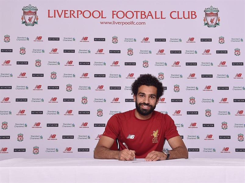 ليفربول يعلن تعاقده مع محمد صلاح ليفربول يعلن تعاقده مع محمد صلاح