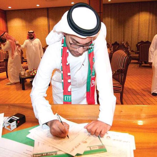 خالد الدبل رئيساً لنادي الاتفاق بالتزكية - صور