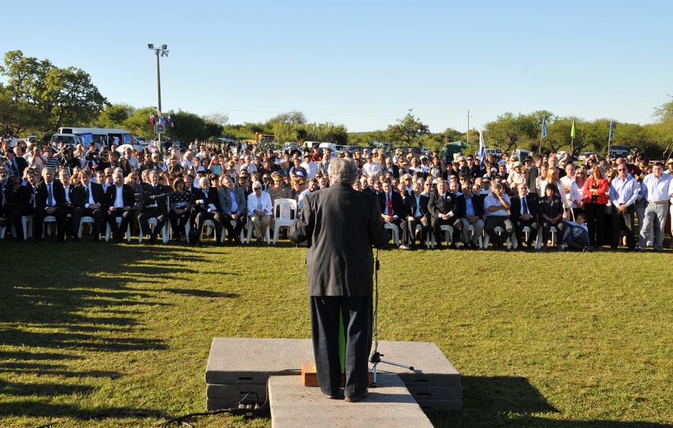 خوسيه موخيكا