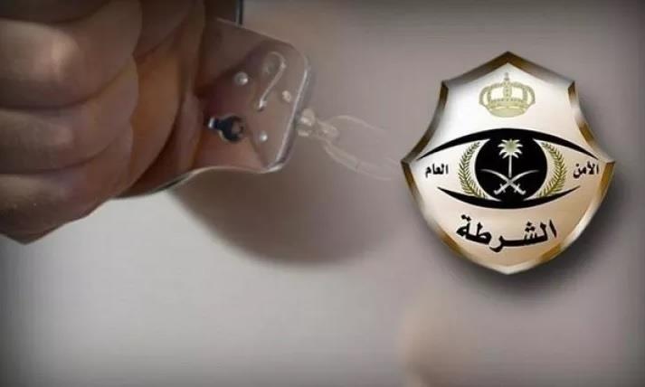 شرطة حائل تفك لغز جريمة قتل عامل أثيوبي بأحد مزارع بقعاء وتضبط الجاني شرطة حائل تفك لغز جريمة قتل عامل أثيوبي بأحد مزارع بقعاء وتضبط الجاني