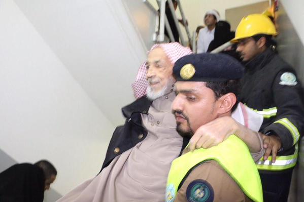 بالصور.. إخلاء 500 شخص بسبب حريق في فندق هيلتون بجوار المسجد الحرام