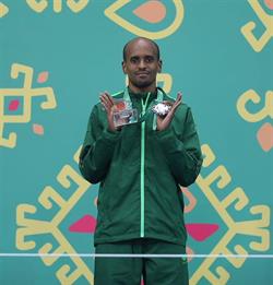 العداء السعودي محمد شاوين يحقق فضية سباق 1500 م في دورة الألعاب الآسيوية العداء السعودي محمد شاوين يحقق فضية سباق 1500 م في دورة الألعاب الآسيوية