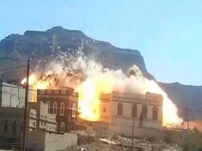 مصرع قيادات موالية للمخلوع صالح في غارة على معسكر سري بصنعاء مصرع قيادات موالية للمخلوع صالح في غارة على معسكر سري بصنعاء