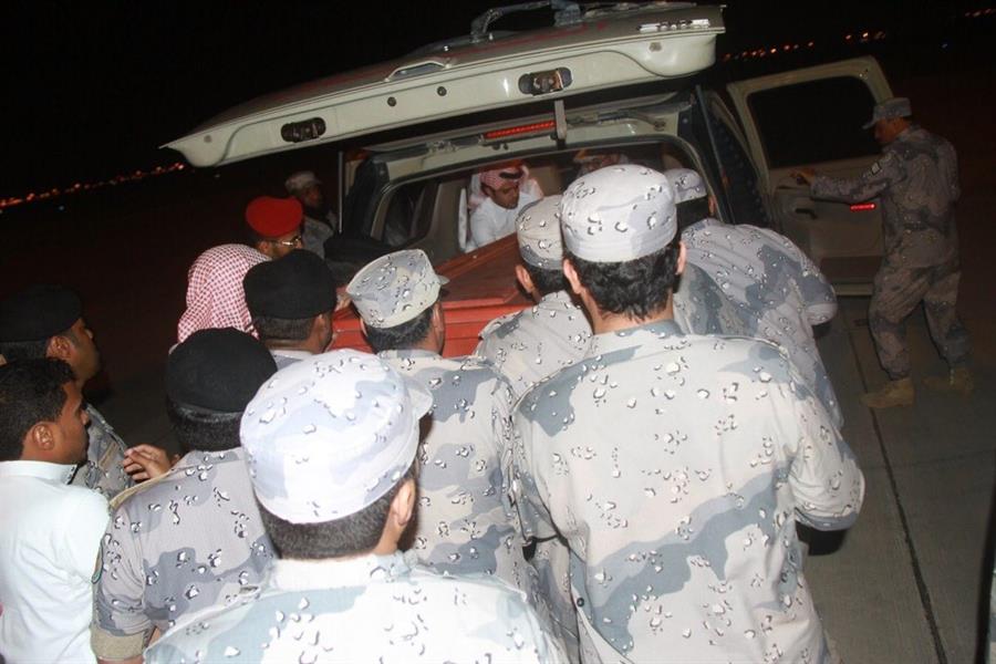 بالصور.. جثمان الشهيد ?أبكر رباع?