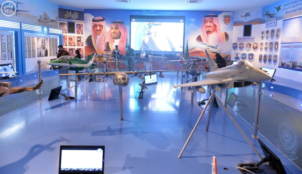 بالصور.. جناح القوات المسلحة يجتذب