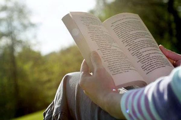 بالصور: أفضل سبع تطبيقات لقراءة الكتب على أجهزة الآيفون بالصور: أفضل سبع تطبيقات لقراءة الكتب على أجهزة الآيفون