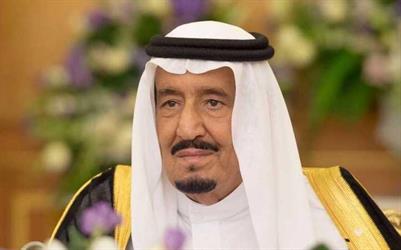 هيئة كبار العلماء: خادم الحرمين يتوخى مصلحة شعبه في ضوء تقريرات الشريعة الإسلامية هيئة كبار العلماء: خادم الحرمين يتوخى مصلحة شعبه في ضوء تقريرات الشريعة الإسلامية