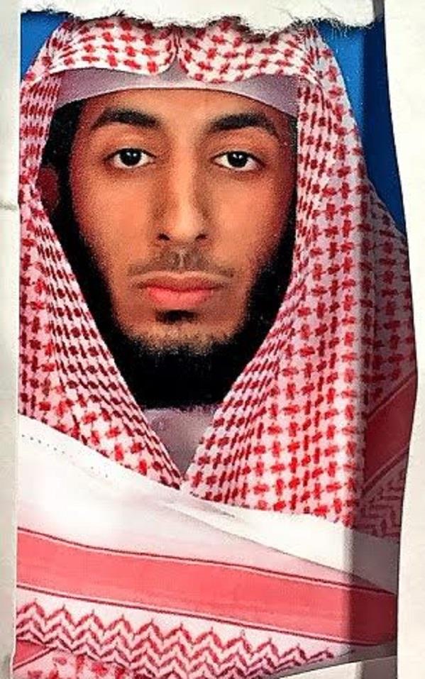 ذباح داعشيظهر بدون قناع مهددًا بقطع الرؤوس ذباح داعشيظهر بدون قناع مهددًا بقطع الرؤوس