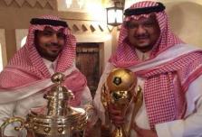النصر يمنح العضوية الشرفية للحريري ويسلمه ملف الاستثمار النصر يمنح العضوية الشرفية للحريري ويسلمه ملف الاستثمار