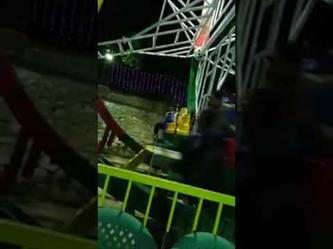 فيديو مرعب.. مصري يسقط من لعبة ملاهٍ ويصاب بكسور خطيرة فيديو مرعب.. مصري يسقط من لعبة ملاهٍ ويصاب بكسور خطيرة