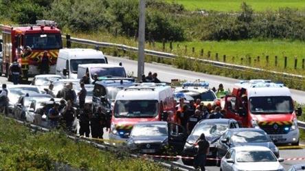 الشرطة الفرنسية تحتجز مشتبها به في حادث الدهس الشرطة الفرنسية تحتجز مشتبها به في حادث الدهس