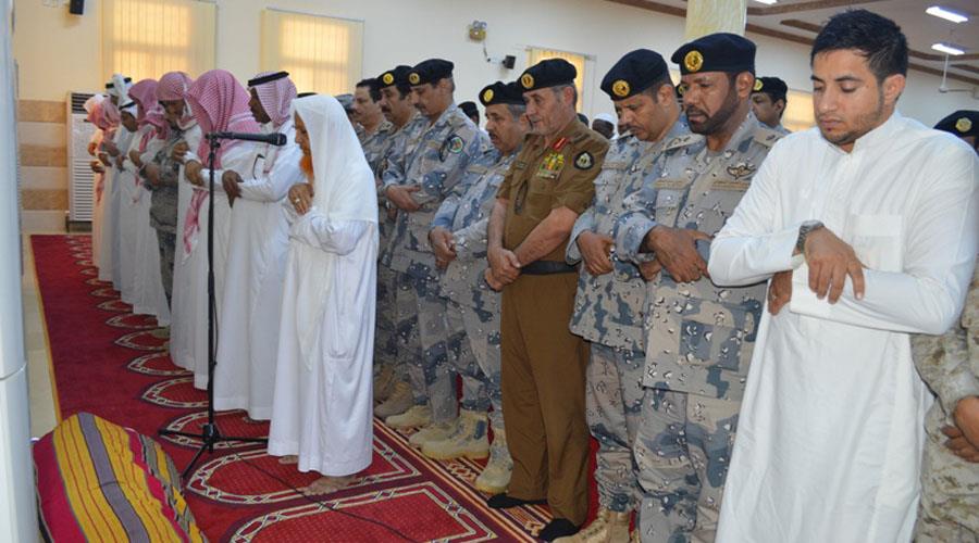 بالصور.. تشييع جثمان الشهيد الحلوي بأحد المسارحة