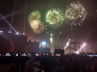 بالصور.. سماء الرياض تكتسي بالألعاب النارية في أول أيام عيد الفطر بالصور.. سماء الرياض تكتسي بالألعاب النارية في أول أيام عيد الفطر