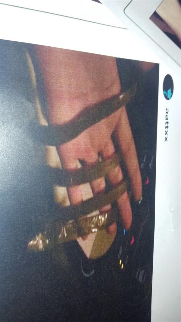 بالصور.. ضبط مروج مخدرات عبر "سناب شات" و3 من أعوانه ومعهم كمية من الحشيش بالرياض