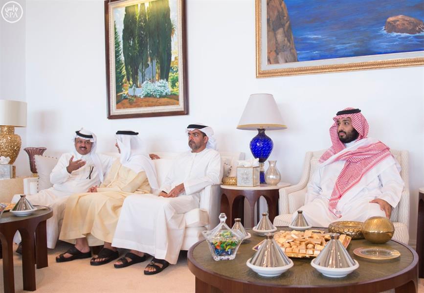 بالصور.. خادم الحرمين يستقبل نائب رئيس دولة الامارات وولي عهد أبو ظبي