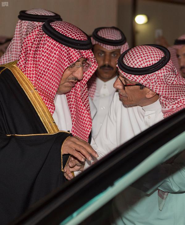 بالصور.. نائب الملك يزور منزل عائلة مدير مرور ضرماء لتقديم واجب العزاء فيه وفي زوجته وابنتيه بالصور.. نائب الملك يزور منزل عائلة مدير مرور ضرماء لتقديم واجب العزاء فيه وفي زوجته وابنتيه