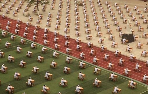 الطالبات الصينيات