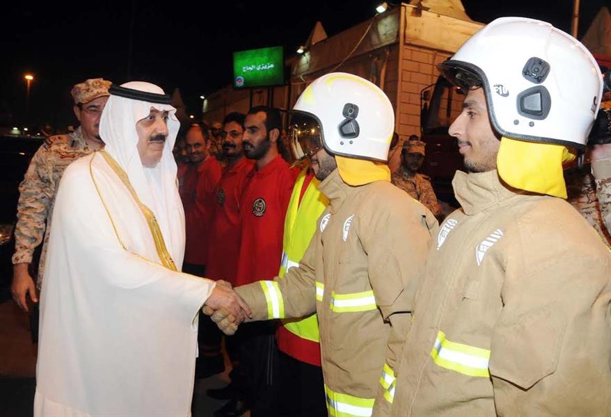 الأمير متعب بن عبدالله يتفقد مقر وزارة الحرس الوطني بمنى الأمير متعب بن عبدالله يتفقد مقر وزارة الحرس الوطني بمنى