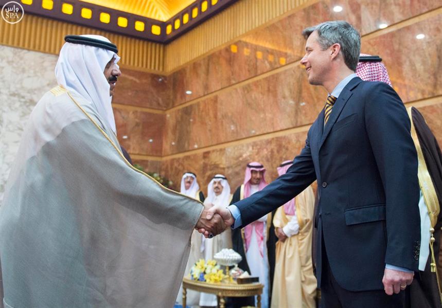 خادم الحرمين يستقبل ولي عهد الدنمارك ويبحث سبل التعاون الثنائي