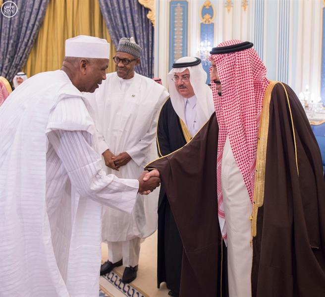 خادم الحرمين يستقبل رئيس جمهورية نيجيريا ويقيم مأدبة غداء تكريماً له خادم الحرمين يستقبل رئيس جمهورية نيجيريا ويقيم مأدبة غداء تكريماً له