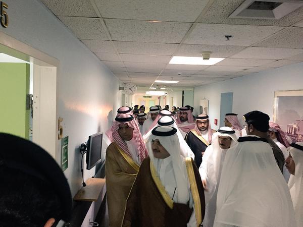 . سعود بن نايف يزور مستشفى القطيف للاطمئنان على المصابين 