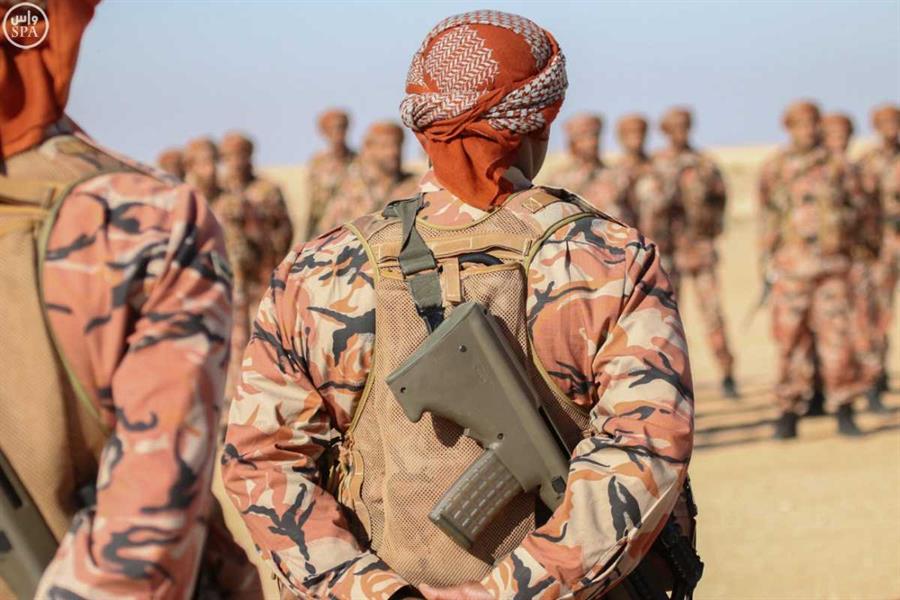 قائد المنطقة الشمالية يتفقد قوات رعد الشمال