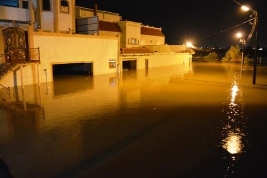 غرق طفلين وإنقاذ 52 محتجزًا و19 مركبة عالقة في أمطار عسير غرق طفلين وإنقاذ 52 محتجزًا و19 مركبة عالقة في أمطار عسير