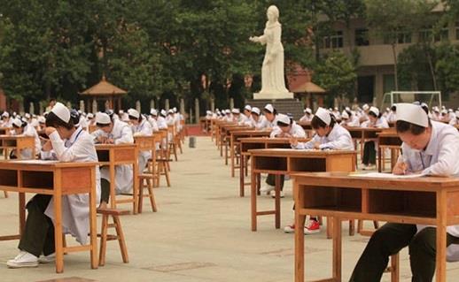 الطالبات الصينيات