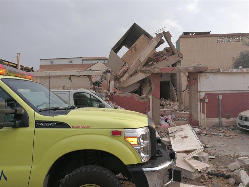 "مدني الرياض" : انفجار غاز يتسبب بانهيار منزل وإصابة رجل وامرأة (صور)